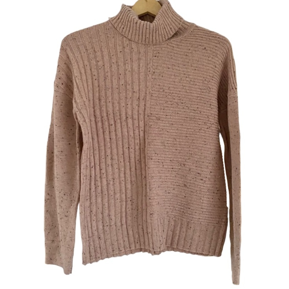 Chelsea & Theodore Wool Blend Asymmetrical Pale Pink Sweater S
